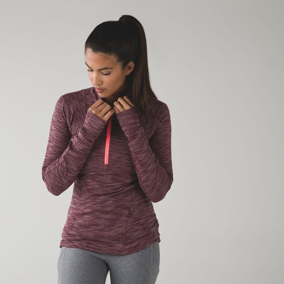 lululemon athletica Tops - EUC Lululemon 1/2 Zip